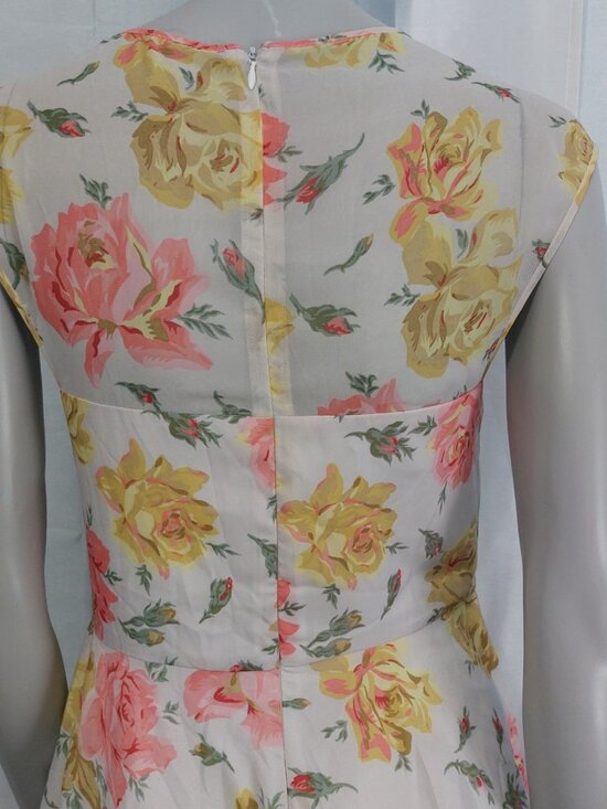 BETSEY JOHNSON Roses Print Dress 6 Fit & Flare Yellow Pink Sweetheart Sheer - Picture 5 of 11